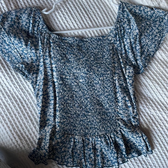 Blue floral stretchy crop top - Picture 4 of 4